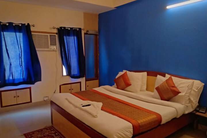 Room 7 of 20