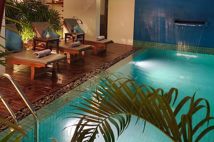 Pool 103 of 177