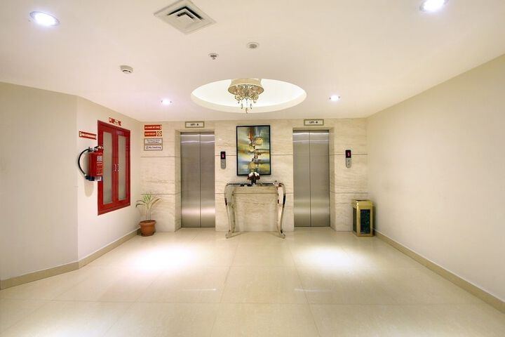 Hotel Lobby