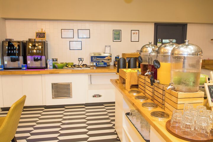 Breakfast/Coffee Service 49 of 72