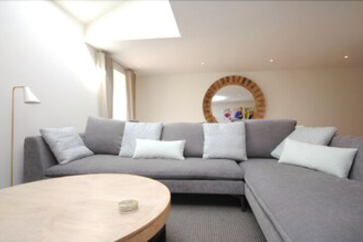4 The Salterns Chichester 402385