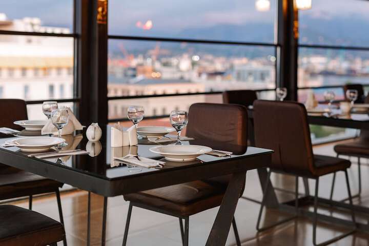 Dining 38 of 43