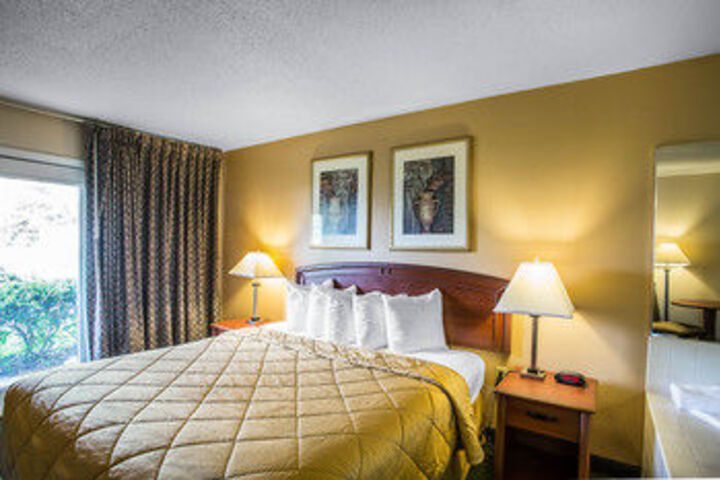 Room 14 of 19
