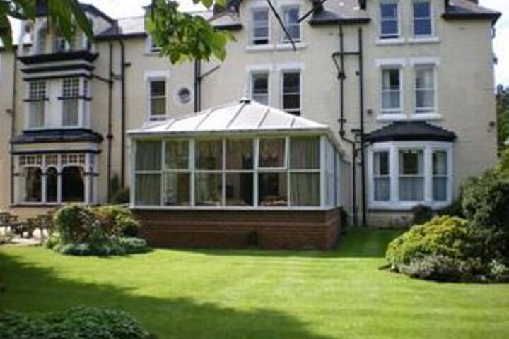 Claireville Hotel
