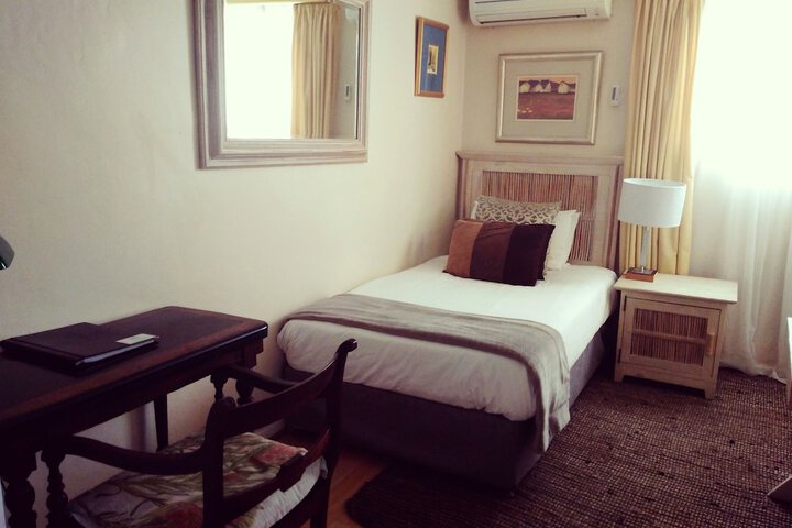 Room 6 of 46