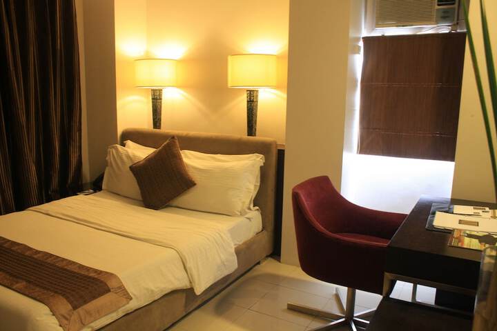 Room 4 of 47