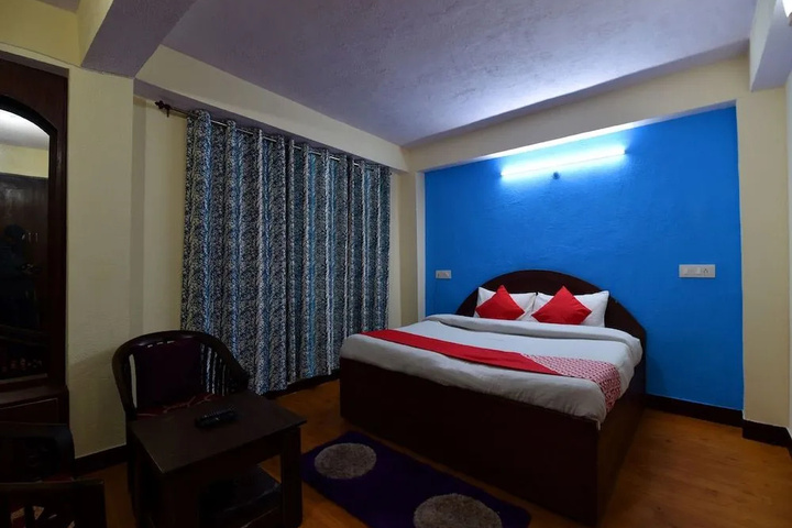 Room 5 of 15
