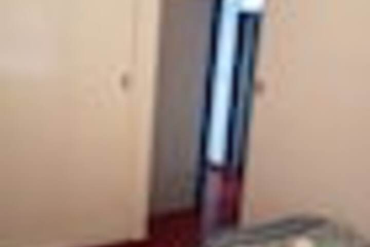 Room 8 of 75