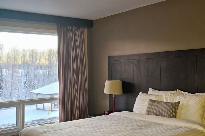 Room 8 of 17