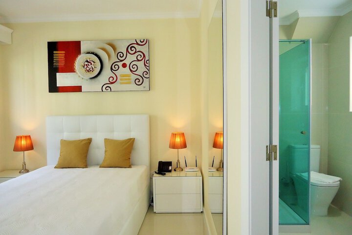 Room 3 of 63
