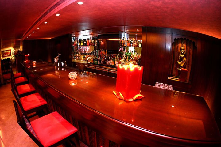 Lounge 85 of 101