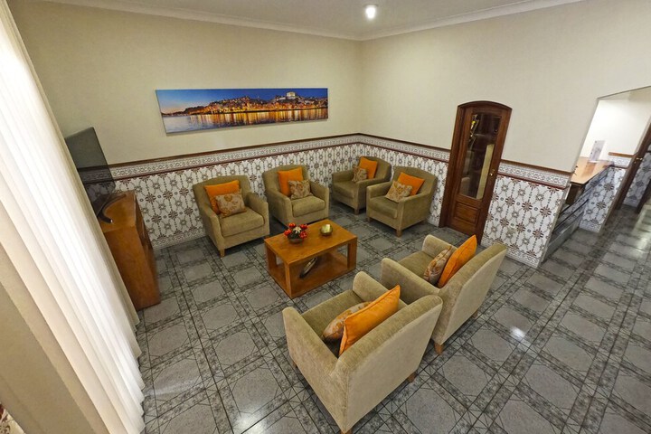 Room 35 of 63
