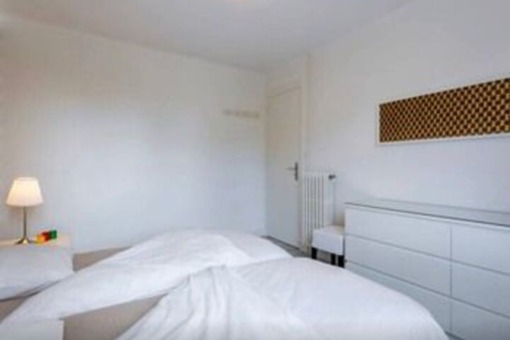Room 37 of 68