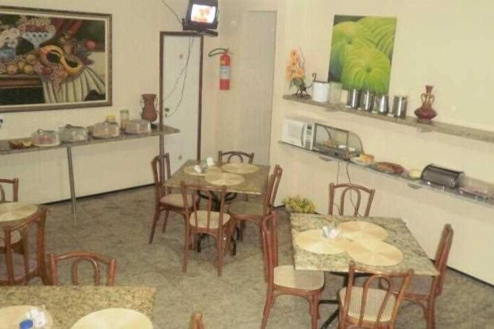 Dining 57 of 64