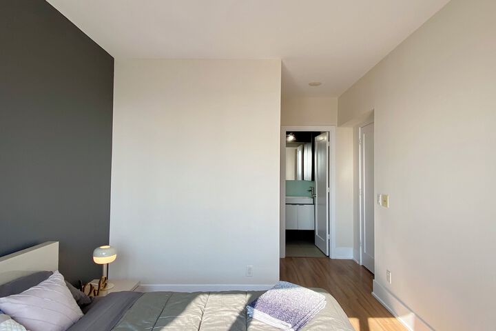 Room 36 of 223