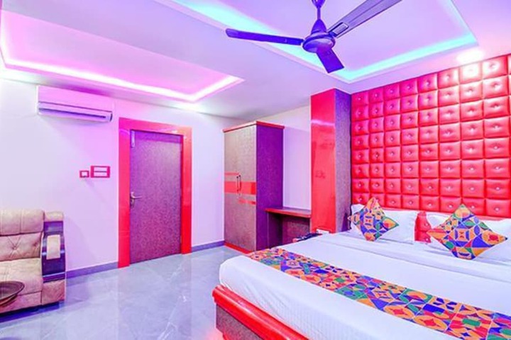 Room 26 of 37