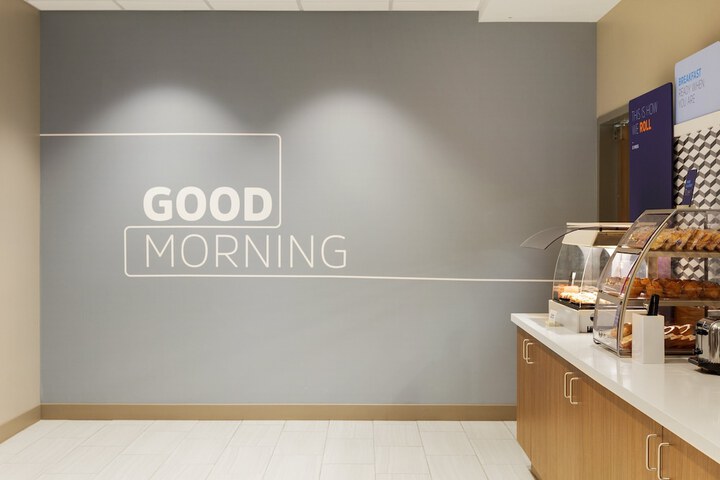 Breakfast/Coffee Service 42 of 63