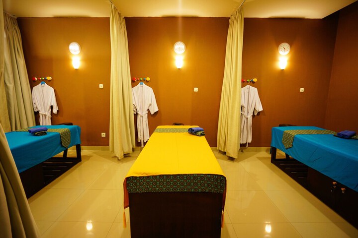Room 20 of 33