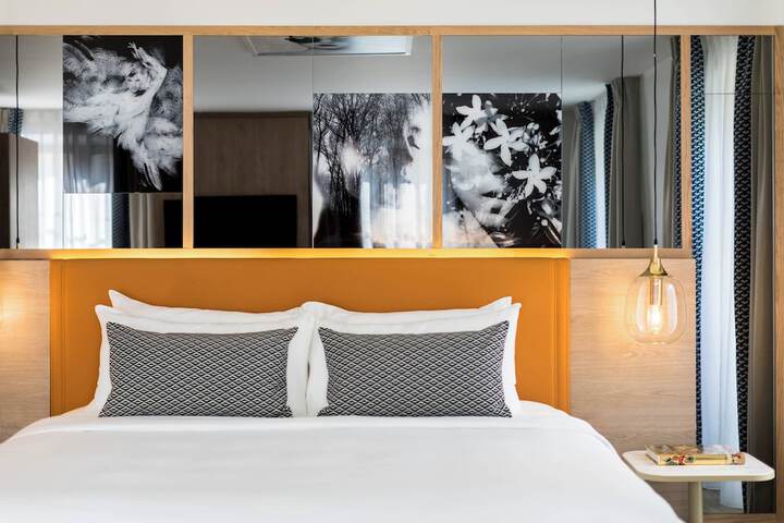 Room 27 of 55