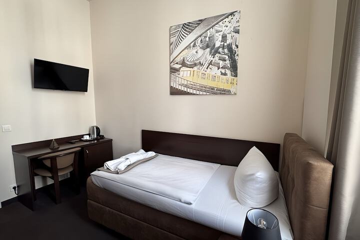 Room 60 of 89