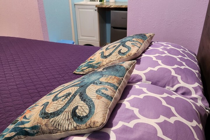 Room 98 of 222