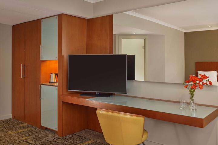 Room 22 of 62