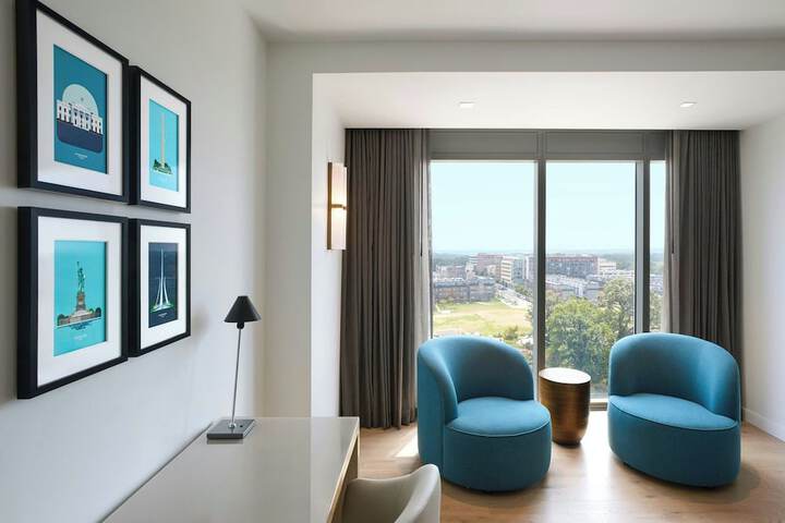 Room 5 of 79