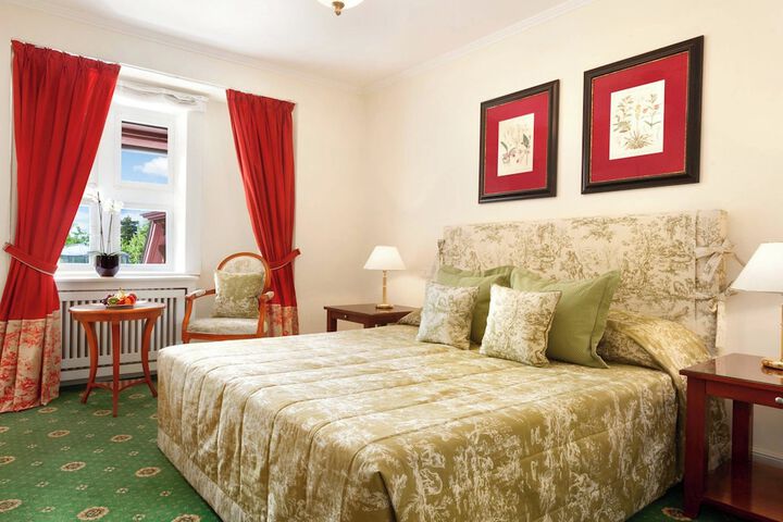Room 5 of 46