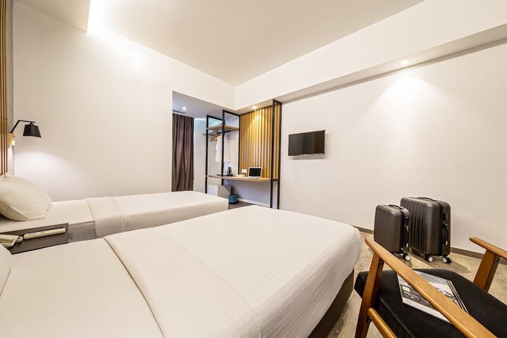 Room 21 of 30