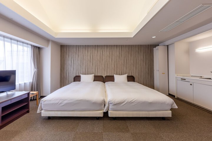 Room 21 of 50