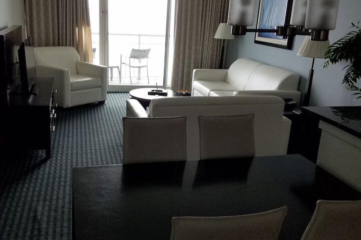 Room 75 of 190