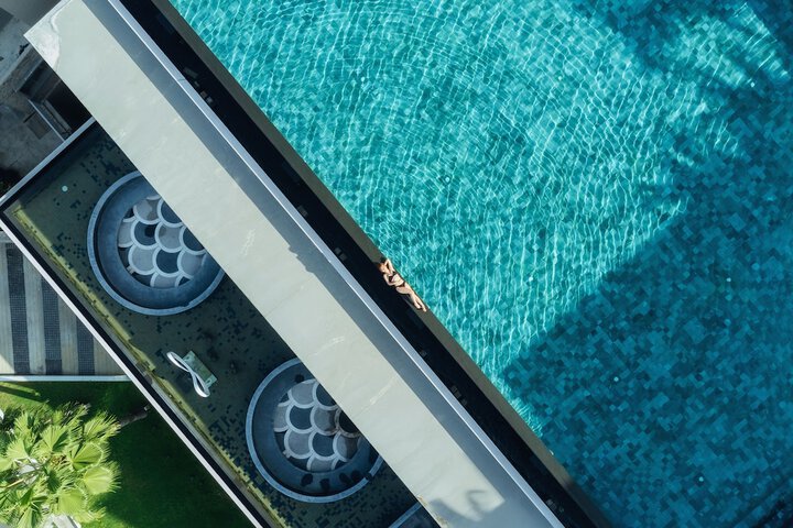 Pool 58 of 98