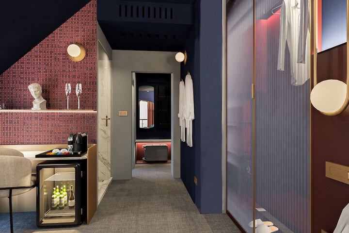 Room 19 of 47