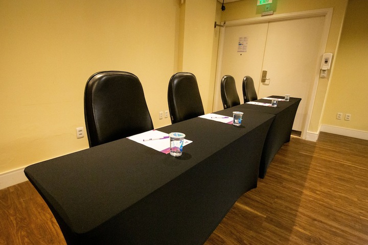 Ballroom/Hall 63 of 76