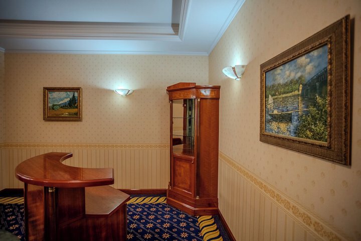 Room 86 of 143