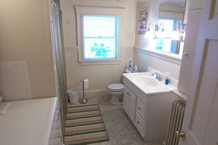 Room 10 of 100