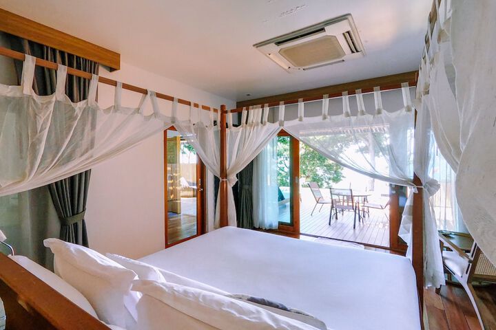 Room 26 of 114