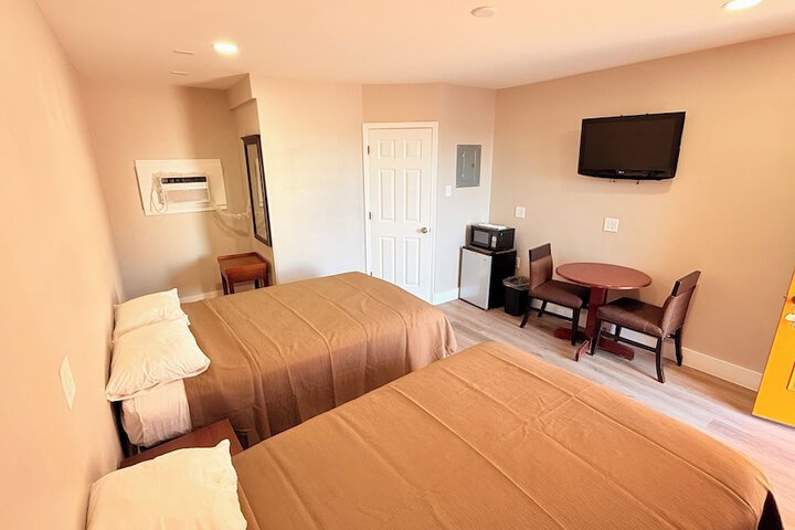 Room 3 of 14