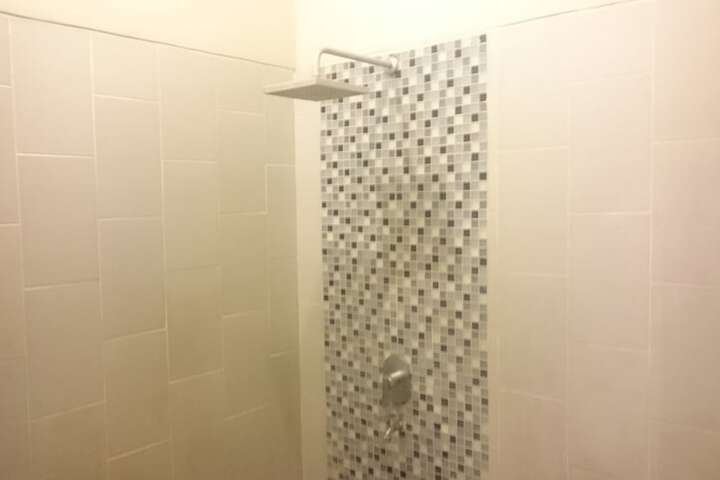 Room 13 of 19