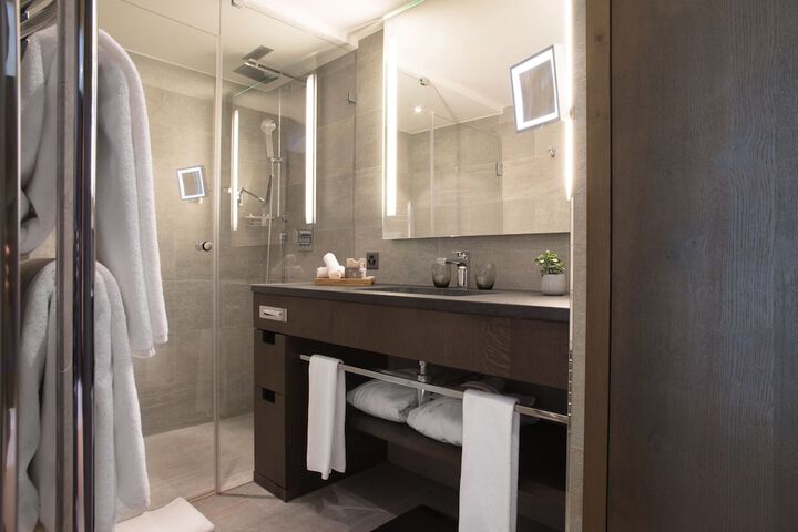Bath Interior