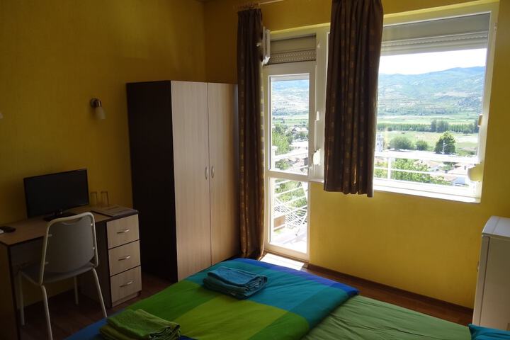 Room 7 of 21