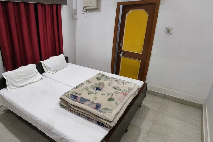 Room 19 of 39