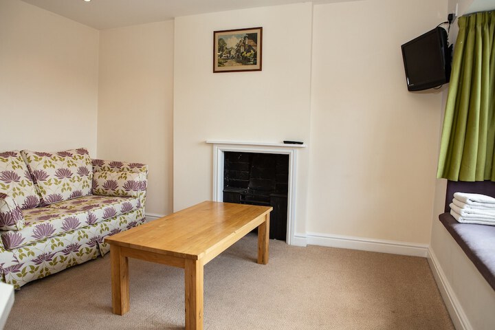 Room 9 of 17