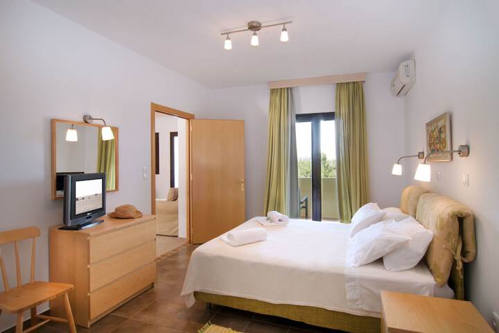 Room 14 of 64
