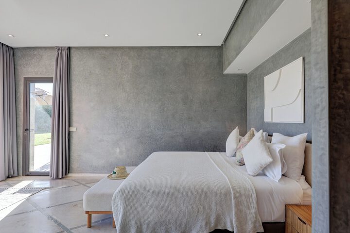 Room 15 of 28