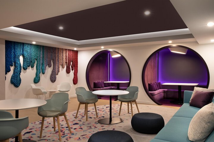 Hotel Interior 4 of 35