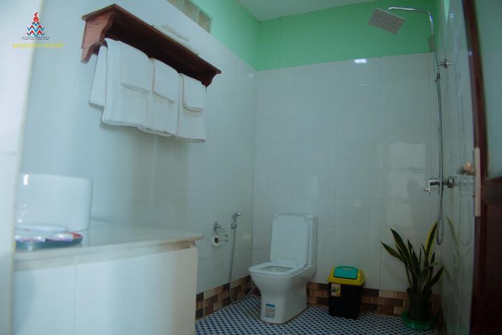Room 35 of 61