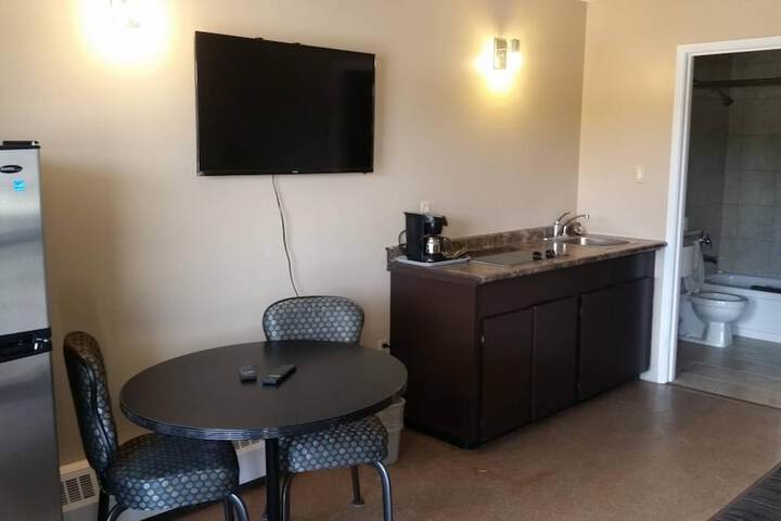 Room 8 of 36