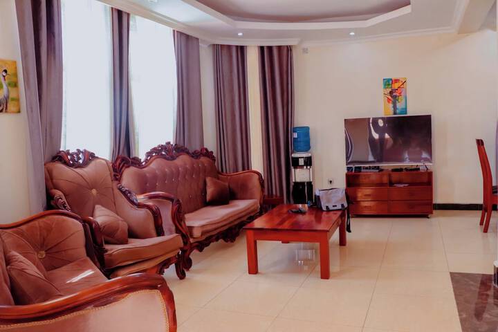Room 18 of 28
