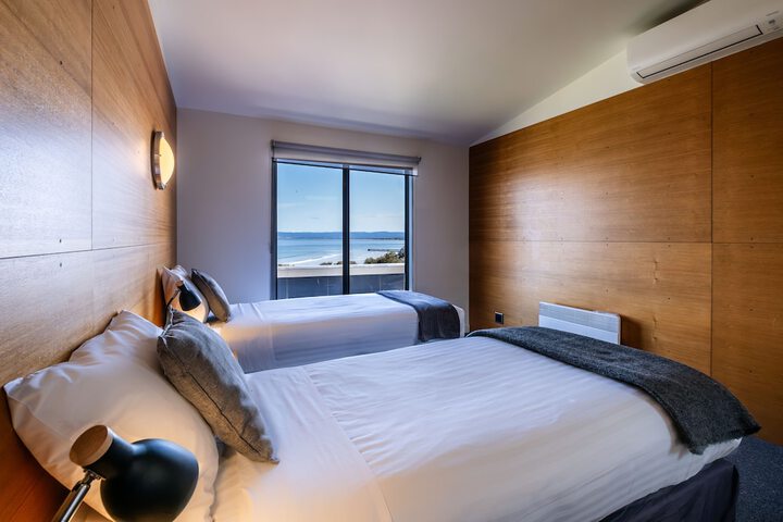 Room 2 of 26